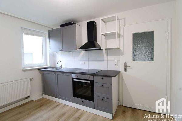 Küche OG Vorderhaus Bild 1