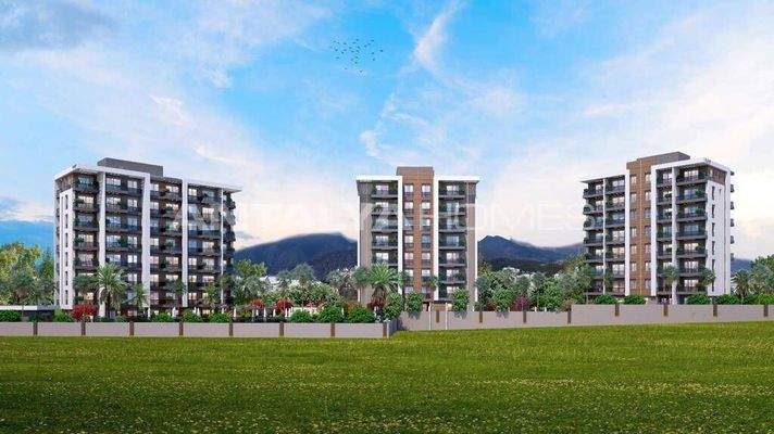 Properties in Complex with Rich Amenities in Antalya Altintas
