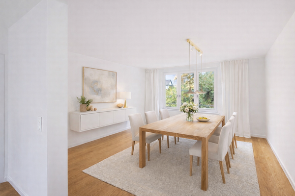 Esszimmer (KI möbliert)