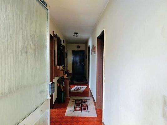 Eingang Wohnung OG rechts