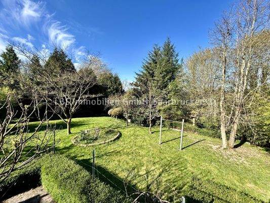 Lebendiger Gartenraum