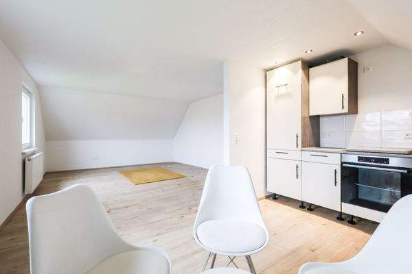 Wohnzimmer mit Essbereich OG