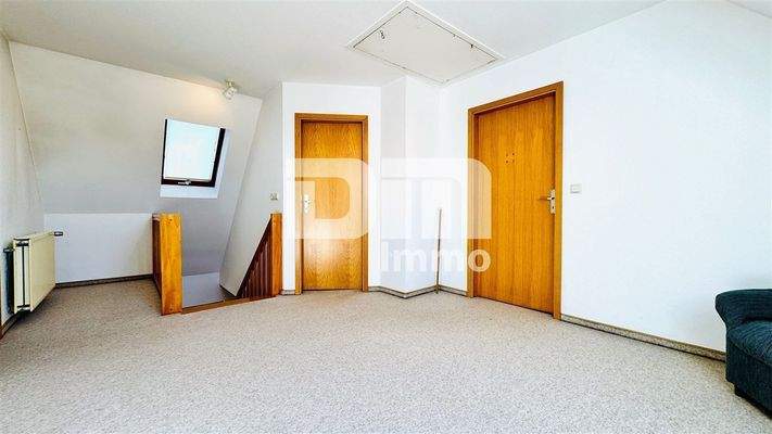 DG Gebäudeteil 1 / Treppenaufgang / Flur