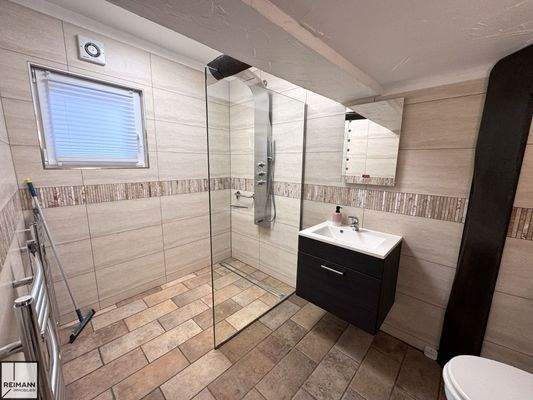 Tageslichtbad Erdgeschoss