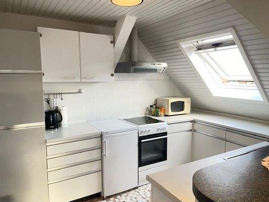 Küche mit Einbauküche