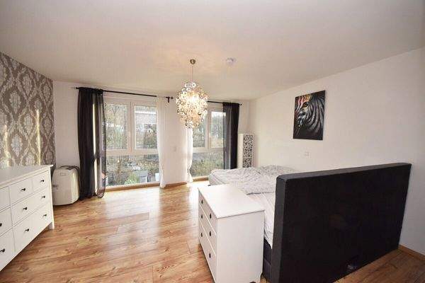 Schlafzimmer 1 von 4