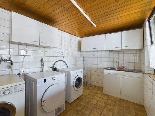 Mehrfamilienhaus Schwalbach