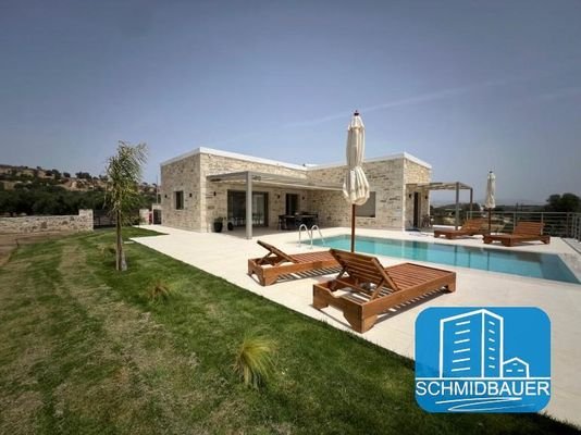 Kreta, Sivas: Moderne Villa umgeben von Olivenbäumen zum Verkauf