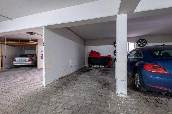 Tiefgaragenstellplatz