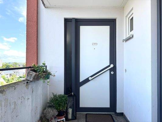 Wohnungseigangstür