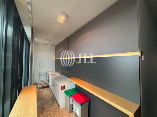 379 m² Küche - JLL