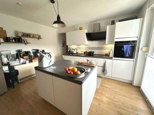 OG Küche Wohnung 2