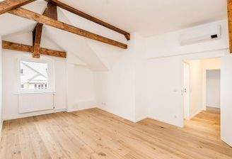 Zimmer 2 (Masterbedroom)