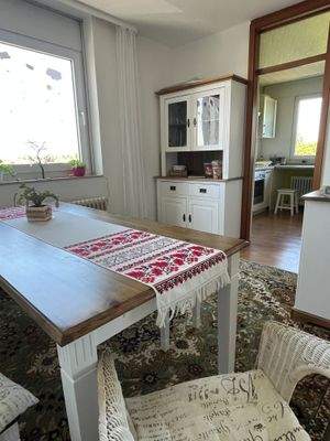 Esstisch / Blick Küche