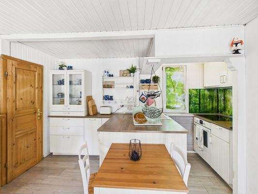 offene Küche und Essbereich