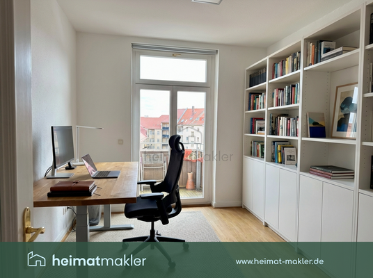 Arbeitszimmer staged