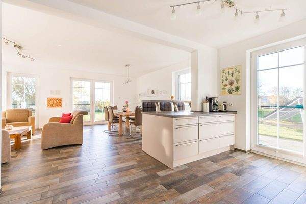 Rechte DHH - Wohn-/Essbereich