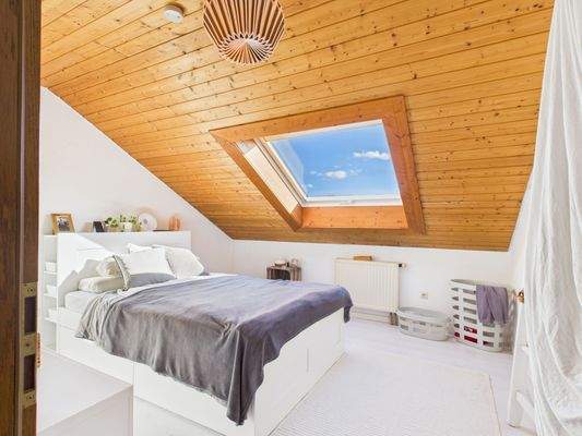 1. OG - Schlafzimmer.jpg