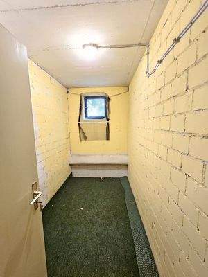 Keller - Abstellraum mit Stromanschluss