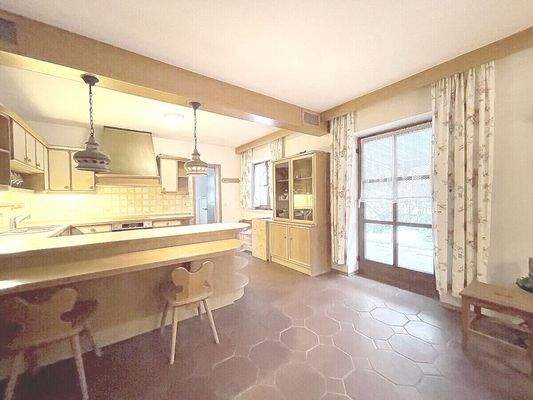 Schicker Tresen in der Wohnküche