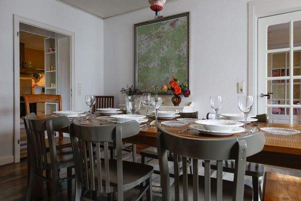 Gruppenhaus Esstisch....