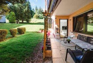 Terrasse mit Gartenblick