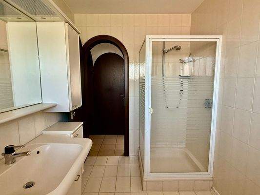 Duschbad im Erdgeschoss