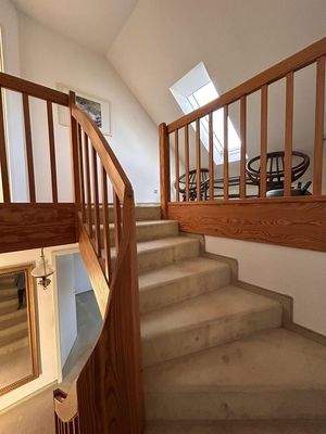 Treppenhaus/ Galerie 2. OG