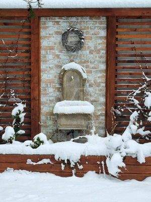 Wandbrunnen Winter