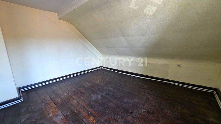 Mögliches Eltern - Schlafzimmer im OG