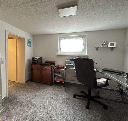 Arbeitszimmer im Kellergeschoss