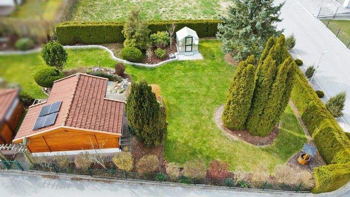 Grundstücksbilder (1).JPG