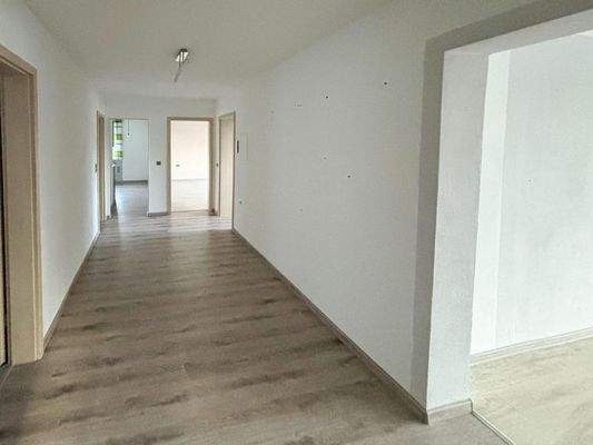 EG - Flur und Treppenhaus_1