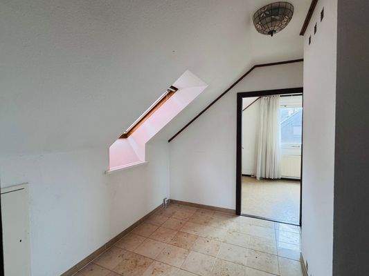 OG Flur mit Dachfenster