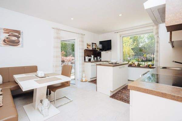 EG - Wohnküche mit Balkon