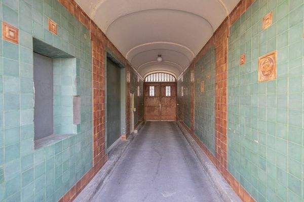 Zufahrt zu den Stellplätzen