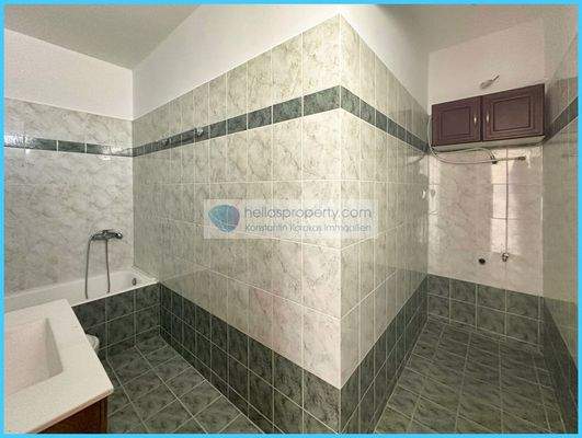 a370f51ddcb24d36839dab09f09030fd-original