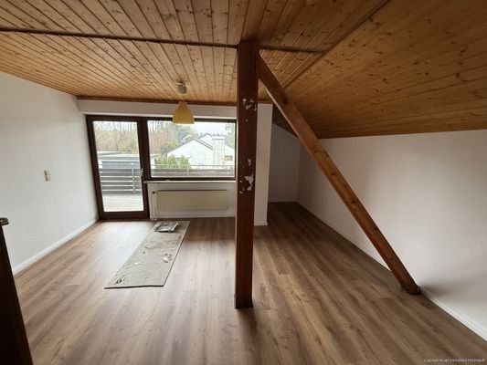 DG: Wohnen mit Balkon