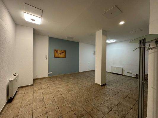 9b08b7ba-9d8a-466f-a0d8-f176d0c04049-1873721774