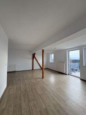 Wohnküche mit Balkon 