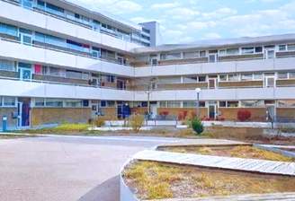 Aussen-Ansicht Innen-Hofanlage.png