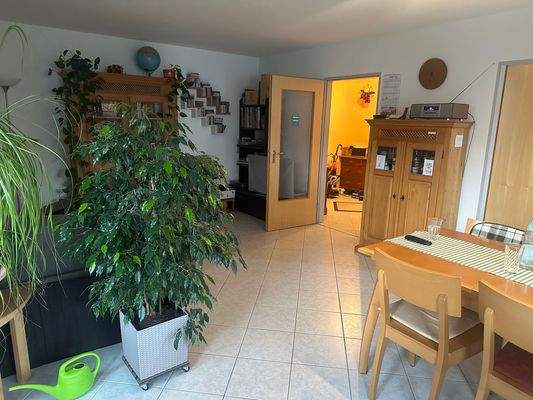 Wohnzimmer mit Pflanzen