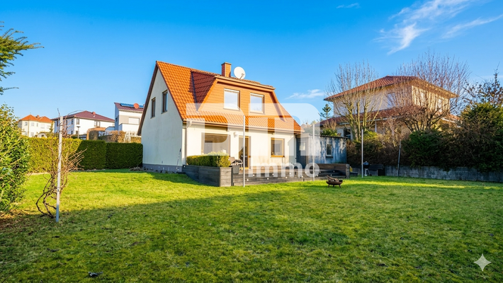 Großer Gartenbereich