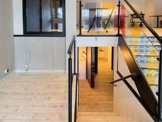 Zugang zum UG Toiletten, Küchenbereich.jpg