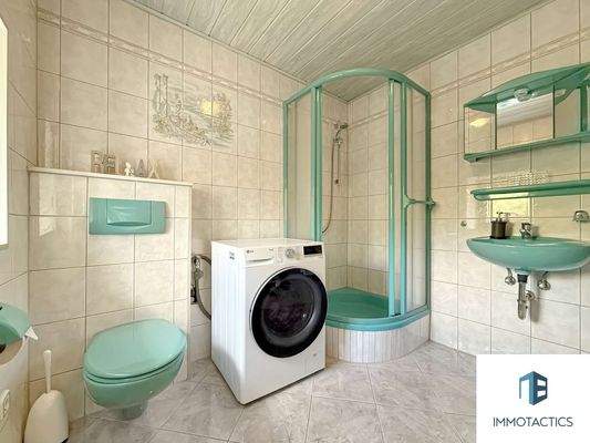 Tageslichtbad 1.OG Haupthaus