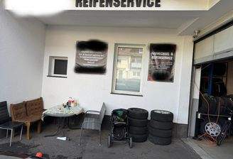 Eingangsbereich zur Werkstatt.jpg