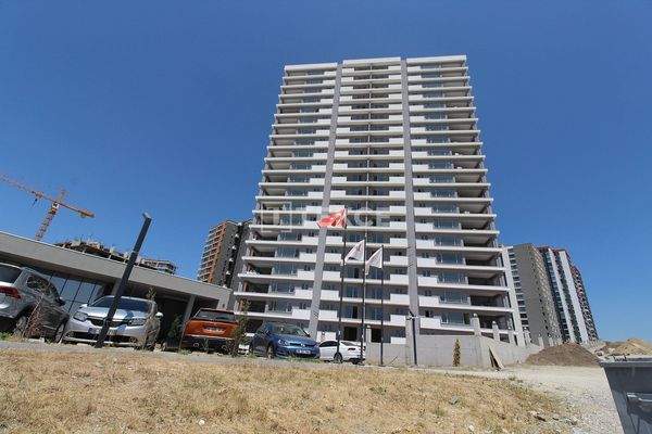 Luxury Real Estate in Ankara in a Complex with Indoor Pool