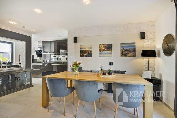 Essbereich mit offener Küche