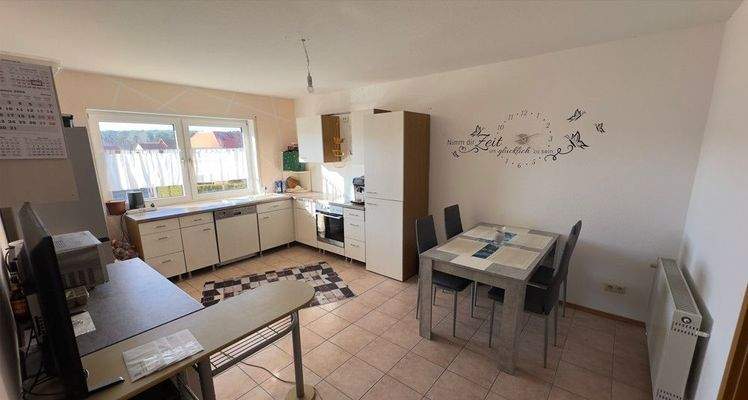 Küche mit Essbereich (OG-Wohnung)