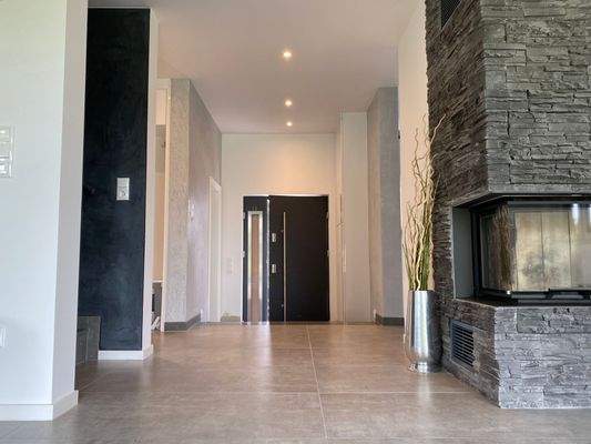 Der Hauseingangsbereich.